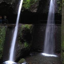 Zu tollen Wasserfällen