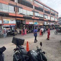 Drei Blocks nur Motorradläden