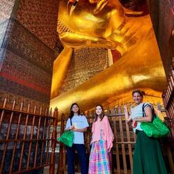 Wat Pho... liegender Buddha 43m lang und 15m hoch