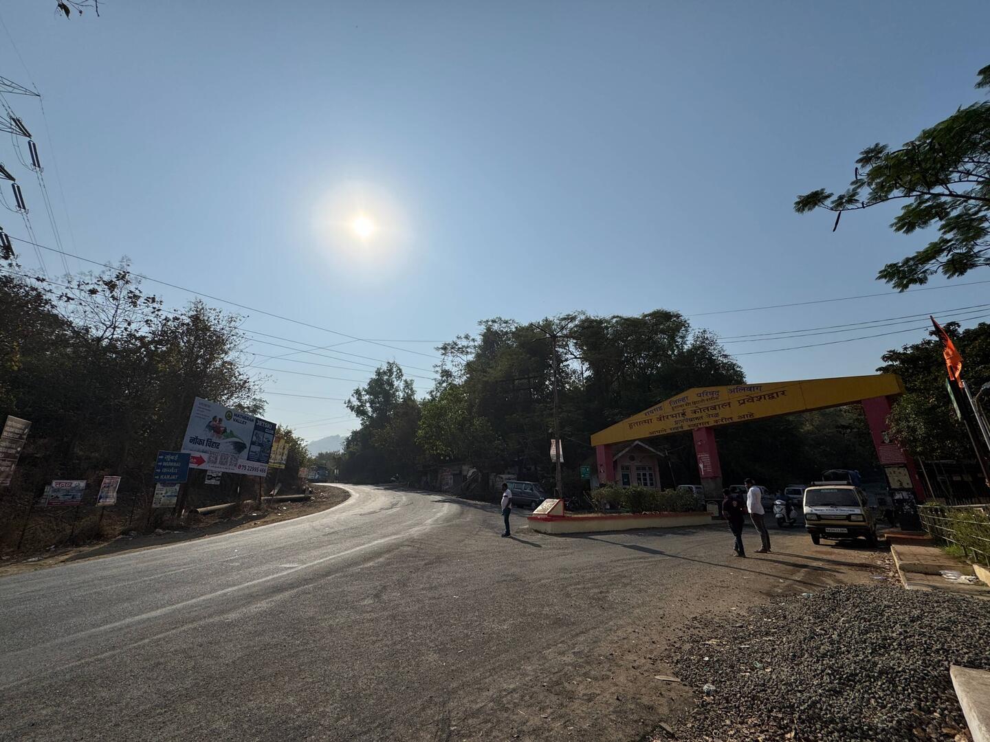 Waiting for my cab to Kalyan...