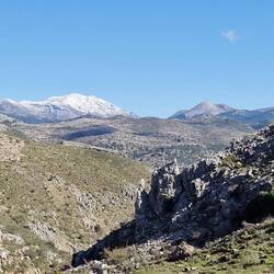 Das Sträßchen nach Júzcar.