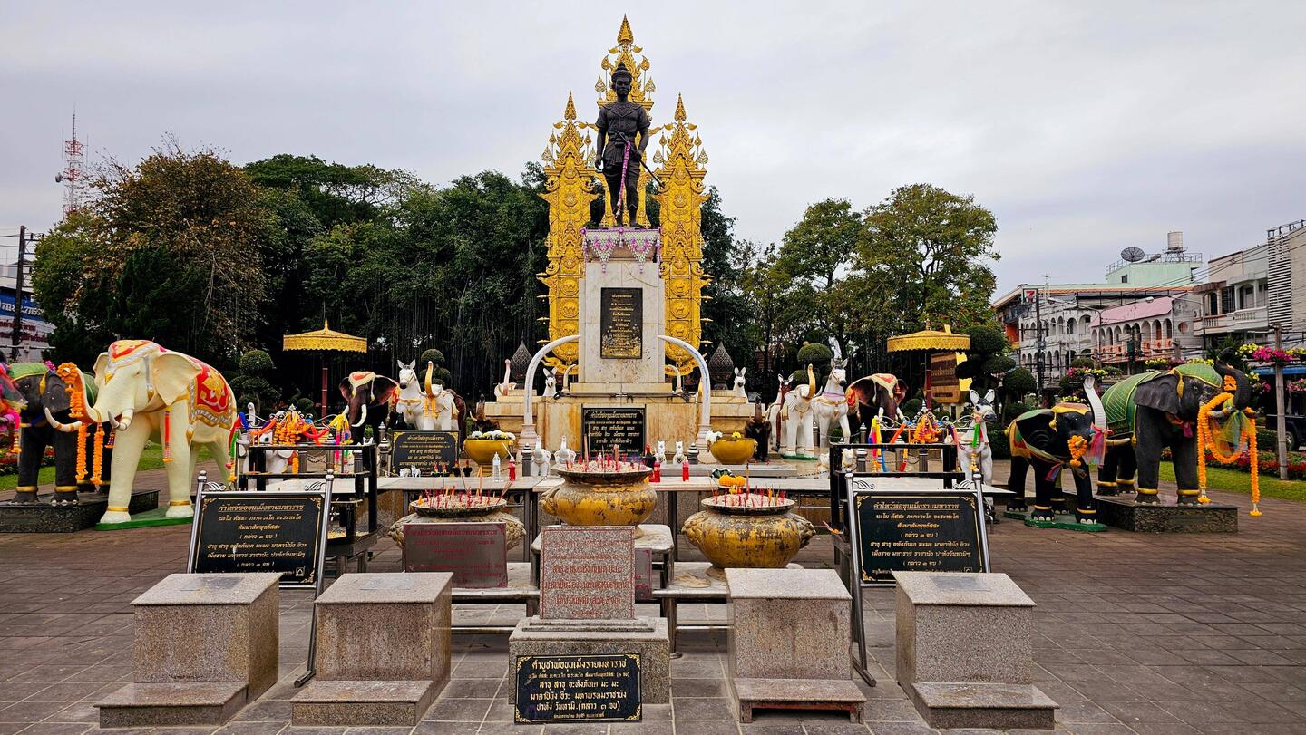 King Mangrai Monument
