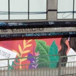 you can pay to have an artist pait a muriel for you