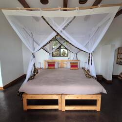 Unser Palast mit kleinem Wohn- und Ankleidezimmer