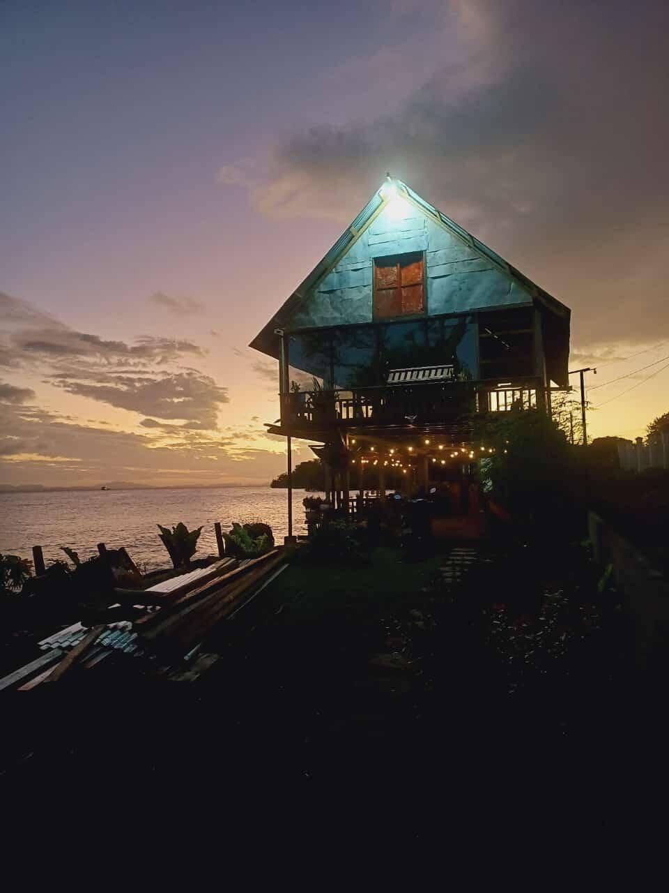 Hier waren wir gestern Abend noch auf ein kleines Getränk