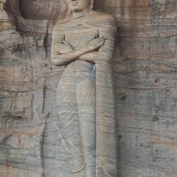 Der stehende Buddha