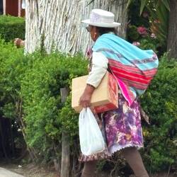 The hats women wear indicate what native language they speak