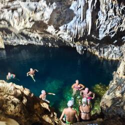 Tropfsteinhöhlen zum Baden