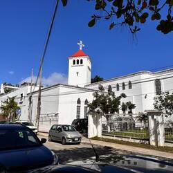 Kirche ganz in der Nähe zwischen 7-8 Uhr mehrfach mit Gong