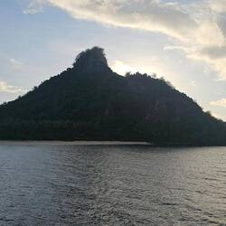 Approaching the CastAway Island