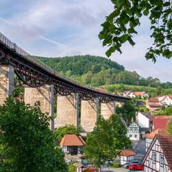 Viadukt in Lengenfeld untm Stein