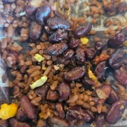 Bohnen mit Reis fast jeden Tag zum Frühstück... ich bin reif für das Dschungelcamp 🤭