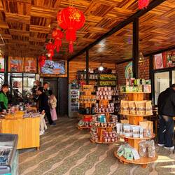 Dieses Mal haben wir aber nichts gekauft sondern nur Tee getrunken 😉