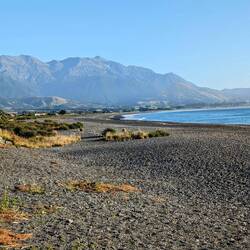 Kaikoura beach, Behind is the Seaward Kaikoura Range, which peaks at Manakau, 2608m