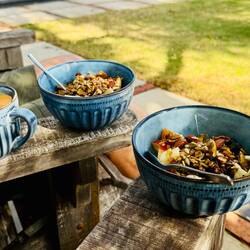 Entspanntes Frühstück im Hinterhof des Airbnb…