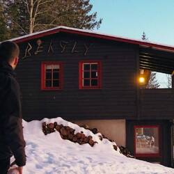 Unser Häuschen von Außen :)