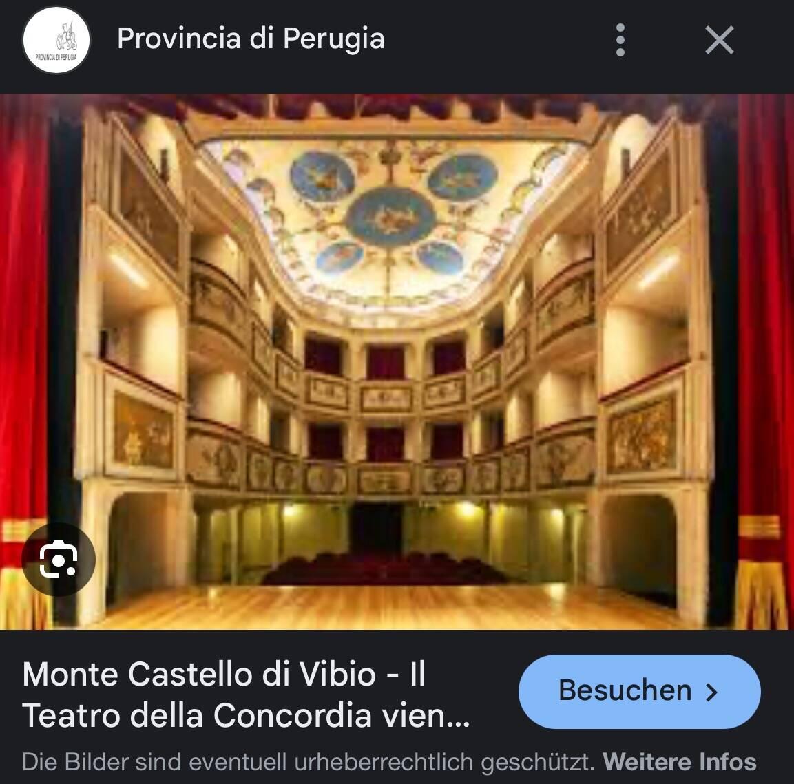 Überall wird Werbung mit diesem coolen Theater gemacht