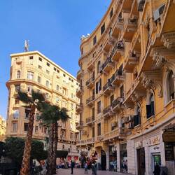 LeCaire : La place Talaat harbest au début du XXe siècle un des endroits huppés de la capitale.