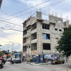 häufig minimale Gerüstung und Einfriedung