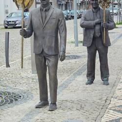 Die Statuen sind den Osterprozessionen gewidmet ,die wohl eine lange Tradition hier haben