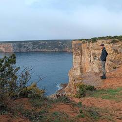 Nasse Hose, zumindest unten rum 😁.