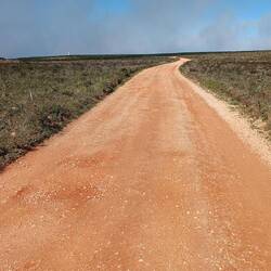 Und breite Feldwege....