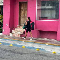 Reisende - hat fast das dreifache an Gepäckvolumen wie ich