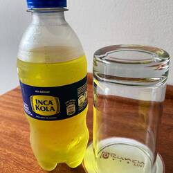 Soll voll lecker sein, naja eher Kaugummigeschmack.