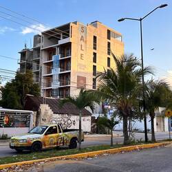 siehe Gebäude - ab 100'000 US