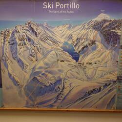 Map showing ski routes