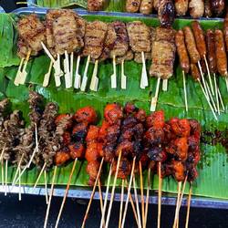 ... durch die thailändische Küche. Jetzt sind wir aber sowas von satt.