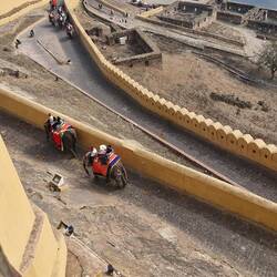 Per Elifant geht's rauf und runter