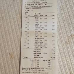 2 komplette, sehr leckere Menüs mit Getränken. Wahnsinn