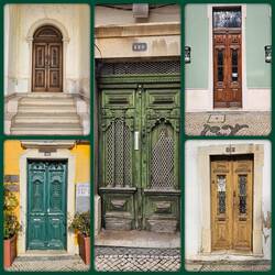 Ein paar Altstadt Türen in Loulé