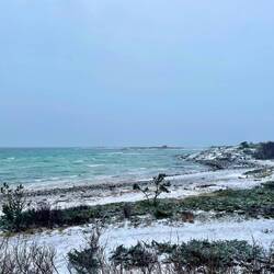 Beautiful blue bay on the cost of Stonglandseidet.