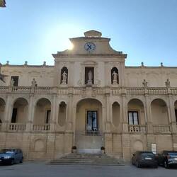 Piazza del Duomo, Palazzo Arcivescovile