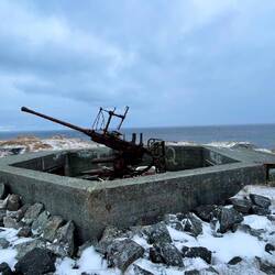 The fort was armed with four German 15 cm SK C/28 guns