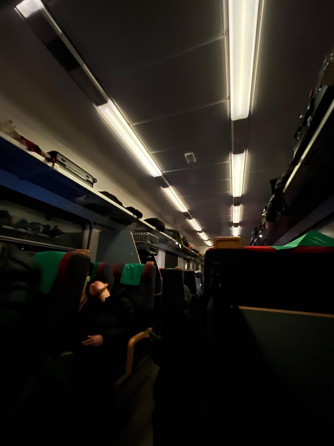 17 h Nachtzug
