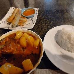 Schweinefleisch Eintopf mit Kartoffeln und Chilli