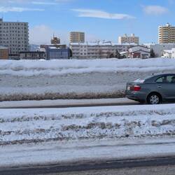 Avez-vous vu l'épaisseur de la neige? Un vrai mille feuilles