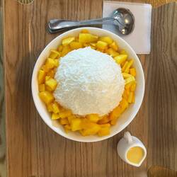 Koreanisches Mango Eis