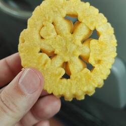 Ein Koki (Cookie in Sri Lanka)