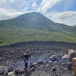 Nun heißt es erstmal die Boards bis zum Gipfel hochschleppen