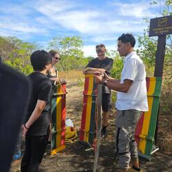 Mit uns kommt noch ein sehr nettes Pärchen aus Sydney mit ...so lustig das Aussie English zu hören