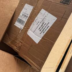 Uwes Drohne in einem zerfledderten Paket 😡