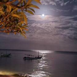 The Snow Moon ... from our beautiful evening in Maya Sanur, Bali!