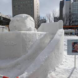 モルカー moruka, personnage célèbre au Japon mi-cochon d'inde mi-voiture