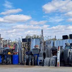 Direkt am Straßenrand