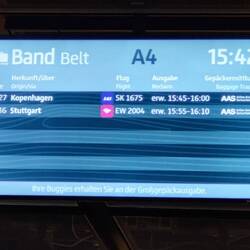 Warten auf den Koffer