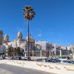 Die Kathedrale aus der Ferne